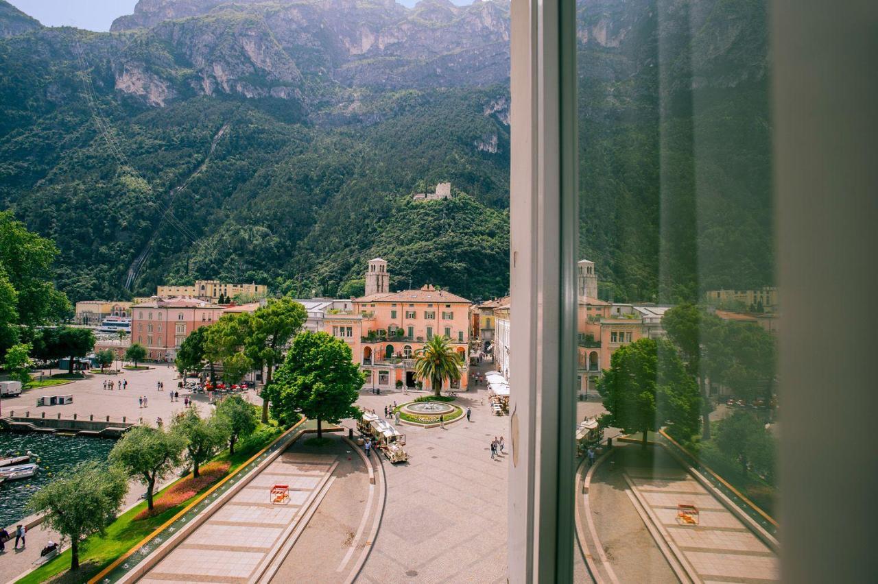 Grand Hotel Riva Exterior photo